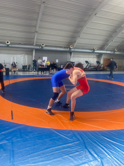 Imagine principala CSS Nr. 4 București, Organizeaza Zona Campionatului National Scolar Lupte Libere și Lupte Feminine – Pregătiri pentru Finala Campionatului Național Școlar -2024/2025