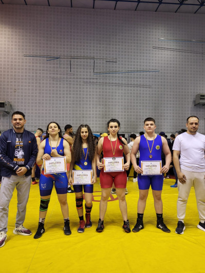 Imagine principala Rezultate Remarcabile la Campionatul National Scolar de Lupte Feminine si lupte Libere